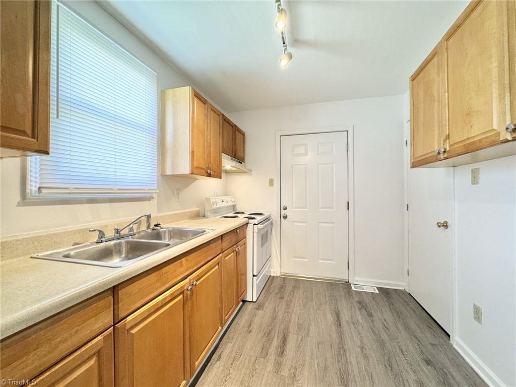 805 Reid Street, Greensboro, North Carolina image 4