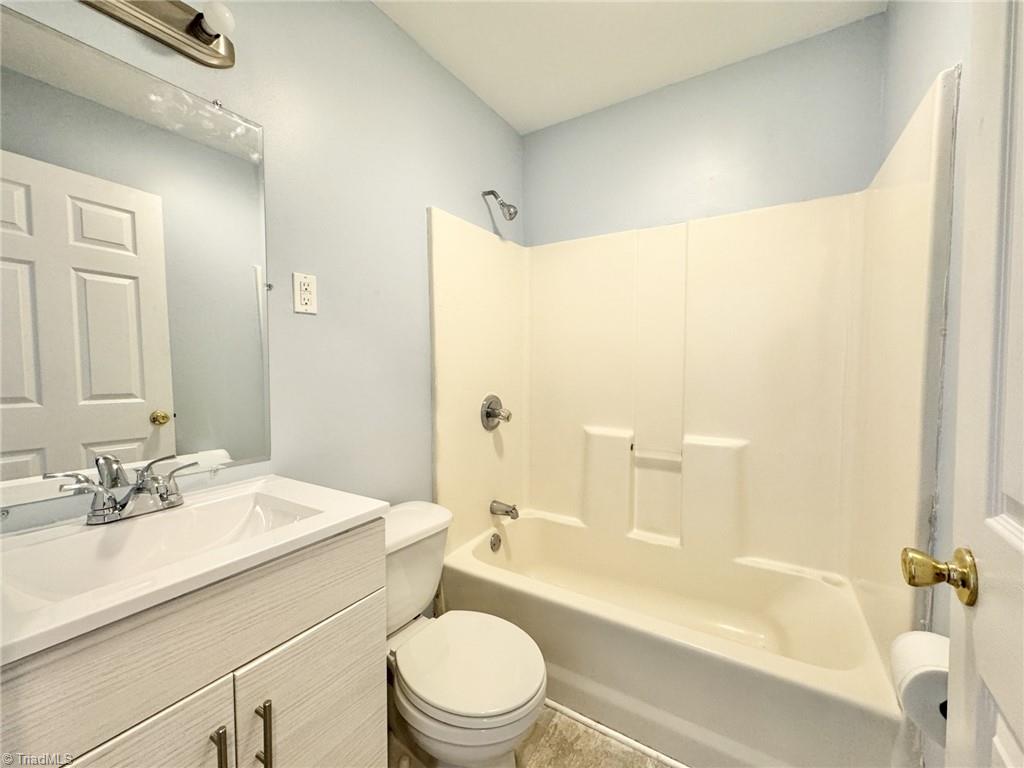 805 Reid Street, Greensboro, North Carolina image 5