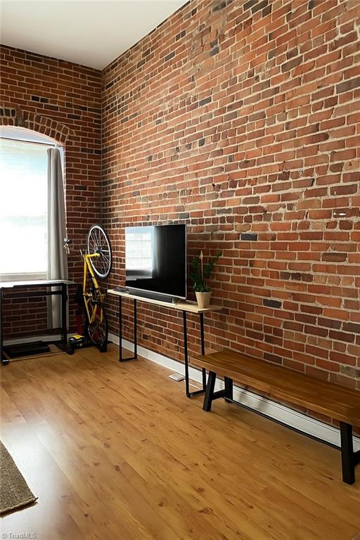 801 W McGee Street 15