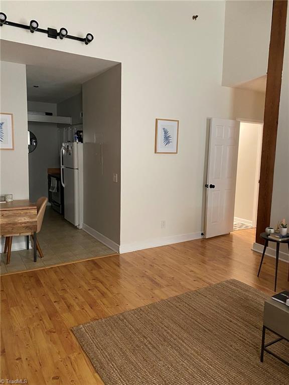 801 W McGee Street 15