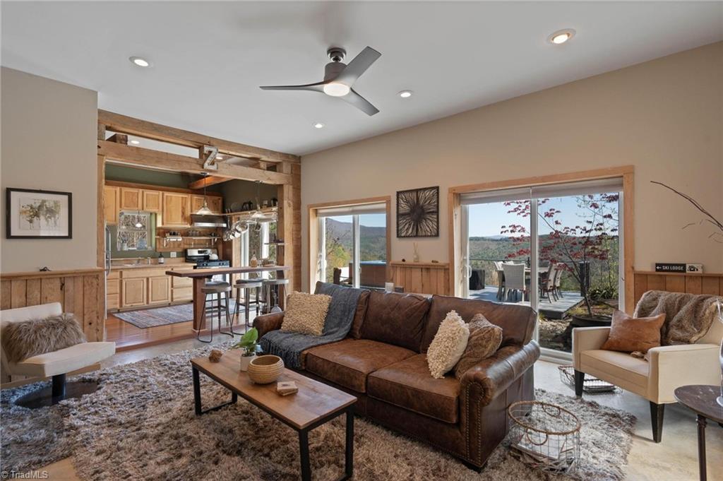 3086 Summit Road, Purlear, North Carolina image 5