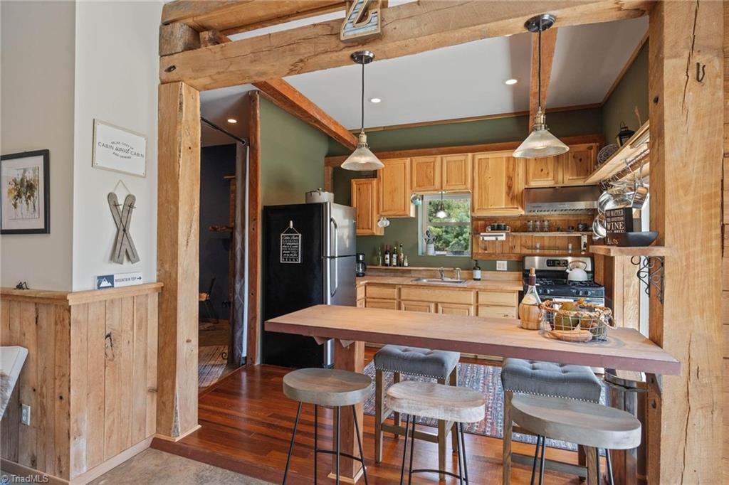 3086 Summit Road, Purlear, North Carolina image 9
