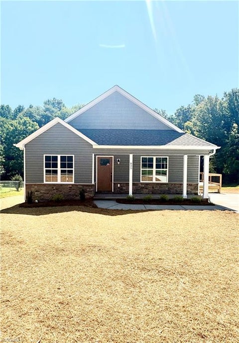 Homes For Sale - 825 Hardison Street<br/> Davie County, Mocksville, NC 27028