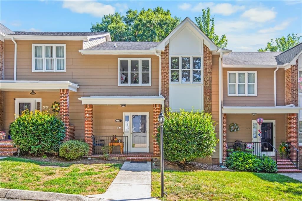Photo of 4552 Fernhaven Circle, Winston-Salem, NC 27104 (MLS # 1229908)