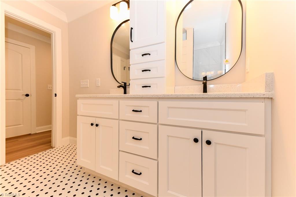 4703 Crystal Lake Drive, Greensboro, North Carolina image 16