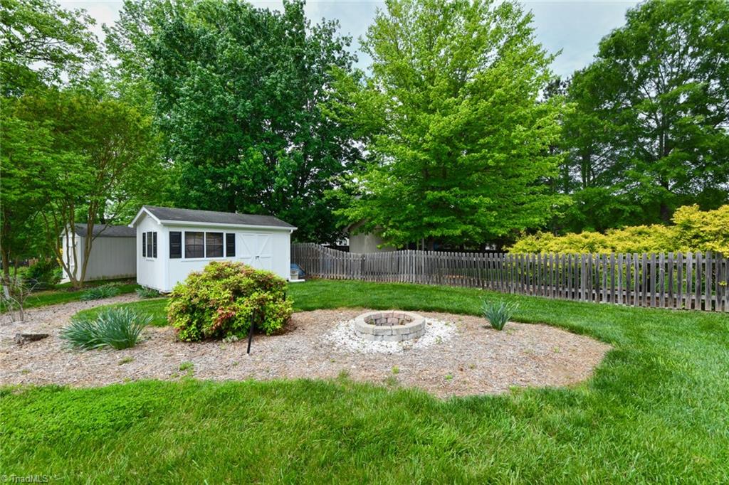 4703 Crystal Lake Drive, Greensboro, North Carolina image 27