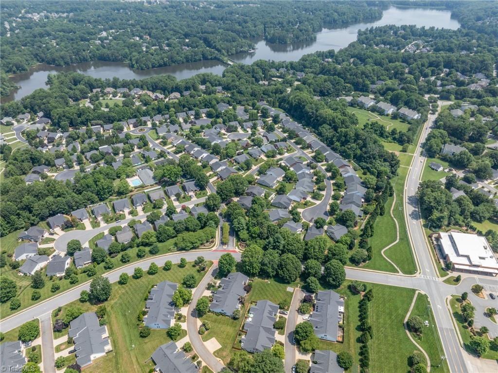 Greensboro, North Carolina 27455, United States, 3 Bedrooms Bedrooms, ,2 BathroomsBathrooms,Residential,Pending,170760