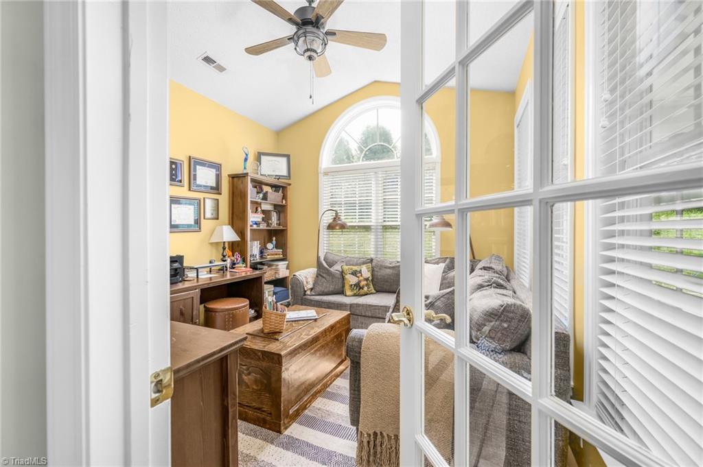 Greensboro, North Carolina 27455, United States, 3 Bedrooms Bedrooms, ,2 BathroomsBathrooms,Residential,Pending,170760