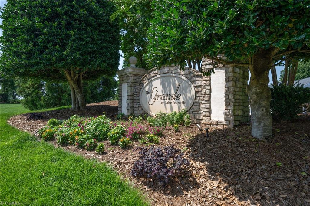 Greensboro, North Carolina 27455, United States, 3 Bedrooms Bedrooms, ,2 BathroomsBathrooms,Residential,Pending,170760