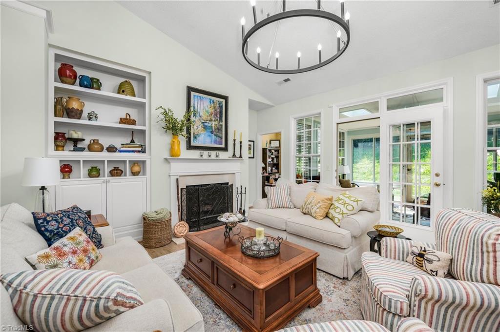 Greensboro, North Carolina 27455, United States, 3 Bedrooms Bedrooms, ,2 BathroomsBathrooms,Residential,Pending,170760