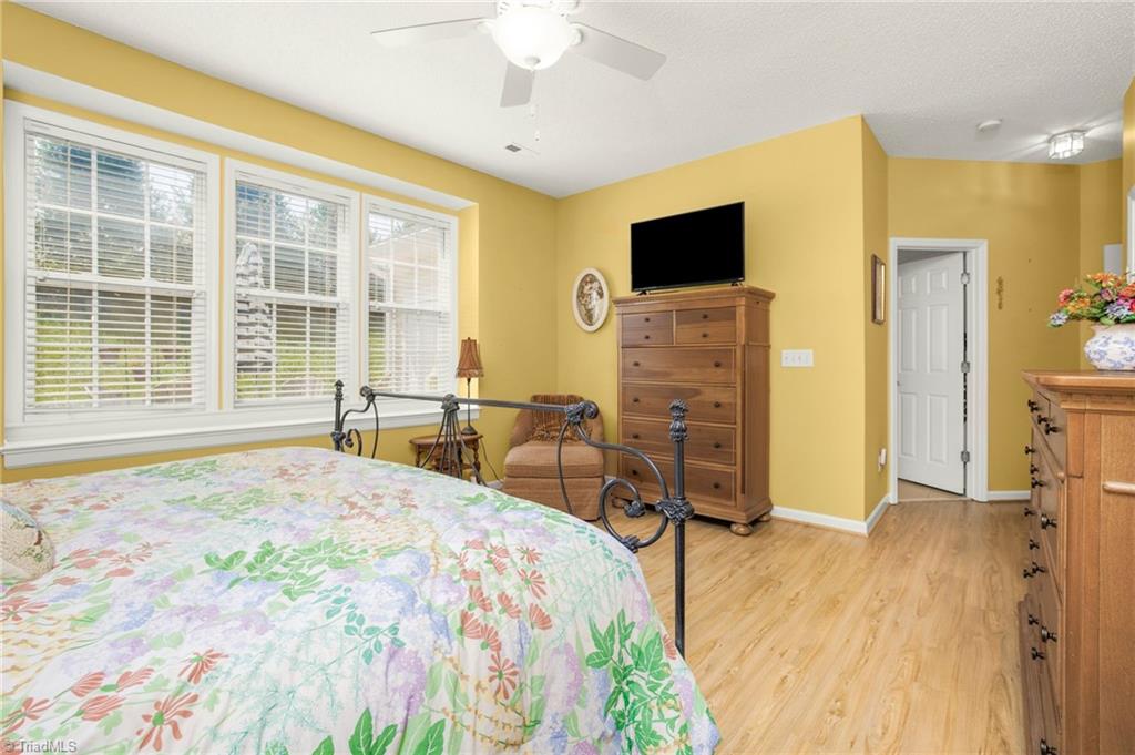 Greensboro, North Carolina 27455, United States, 3 Bedrooms Bedrooms, ,2 BathroomsBathrooms,Residential,Pending,170760