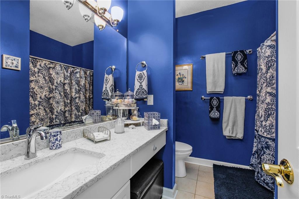 Greensboro, North Carolina 27455, United States, 3 Bedrooms Bedrooms, ,2 BathroomsBathrooms,Residential,Pending,170760