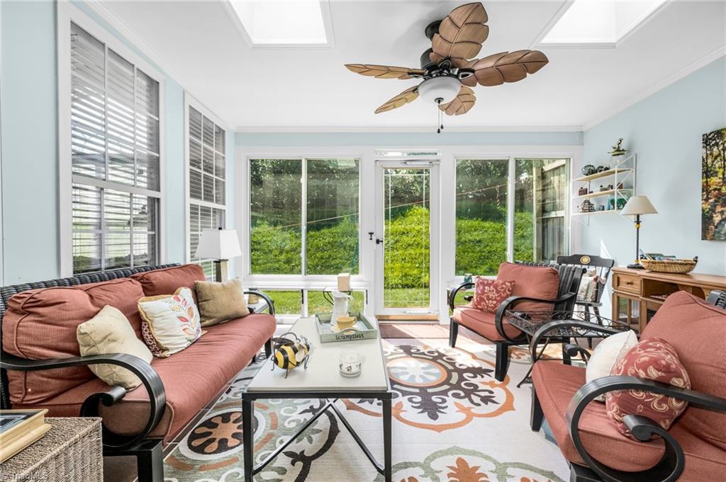 Greensboro, North Carolina 27455, United States, 3 Bedrooms Bedrooms, ,2 BathroomsBathrooms,Residential,Pending,170760