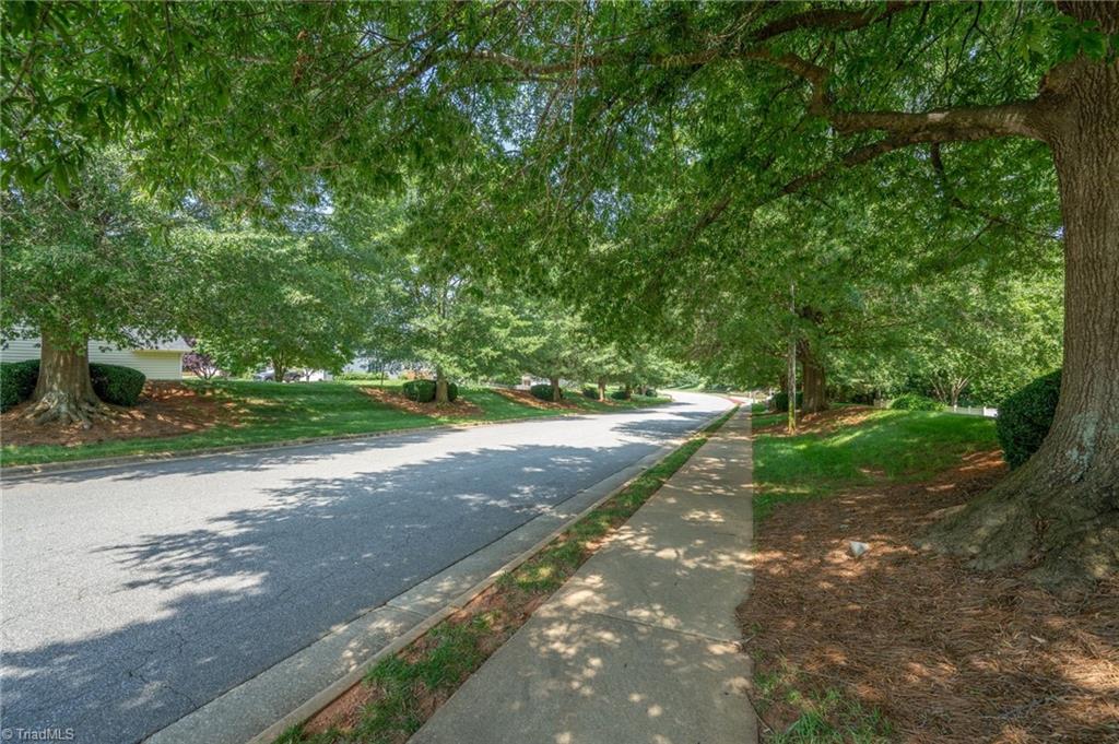 Greensboro, North Carolina 27455, United States, 3 Bedrooms Bedrooms, ,2 BathroomsBathrooms,Residential,Pending,170760