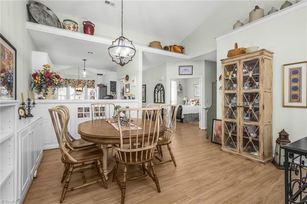 Greensboro, North Carolina 27455, United States, 3 Bedrooms Bedrooms, ,2 BathroomsBathrooms,Residential,Pending,170760