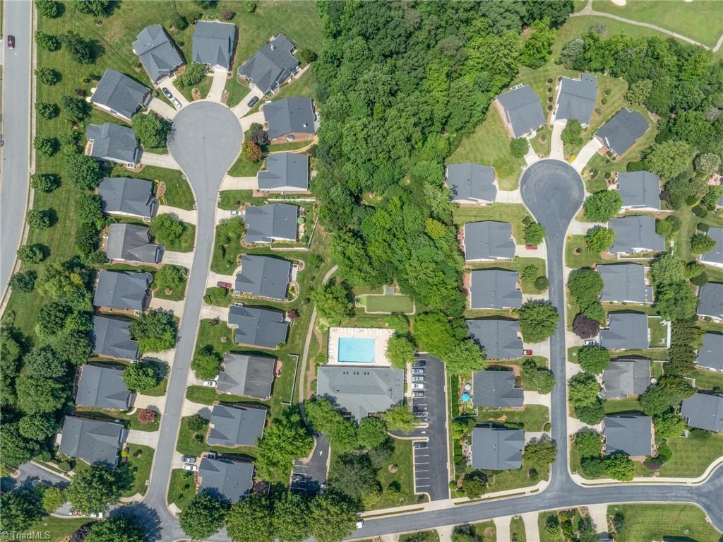 Greensboro, North Carolina 27455, United States, 3 Bedrooms Bedrooms, ,2 BathroomsBathrooms,Residential,Pending,170760