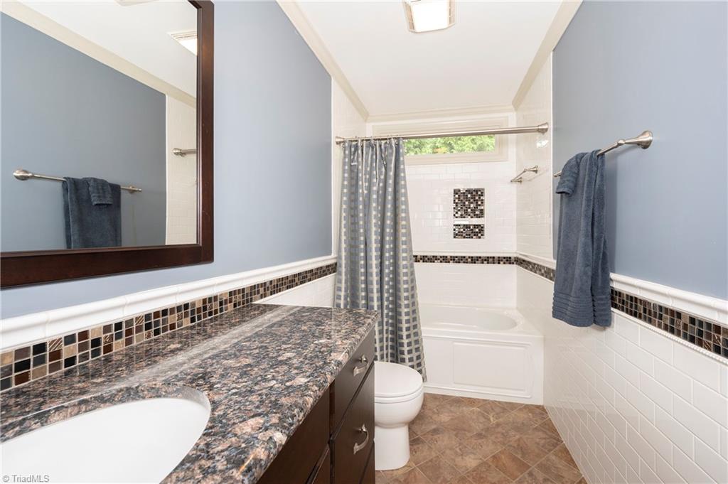 8056 Glengarriff Road, Clemmons, North Carolina image 37