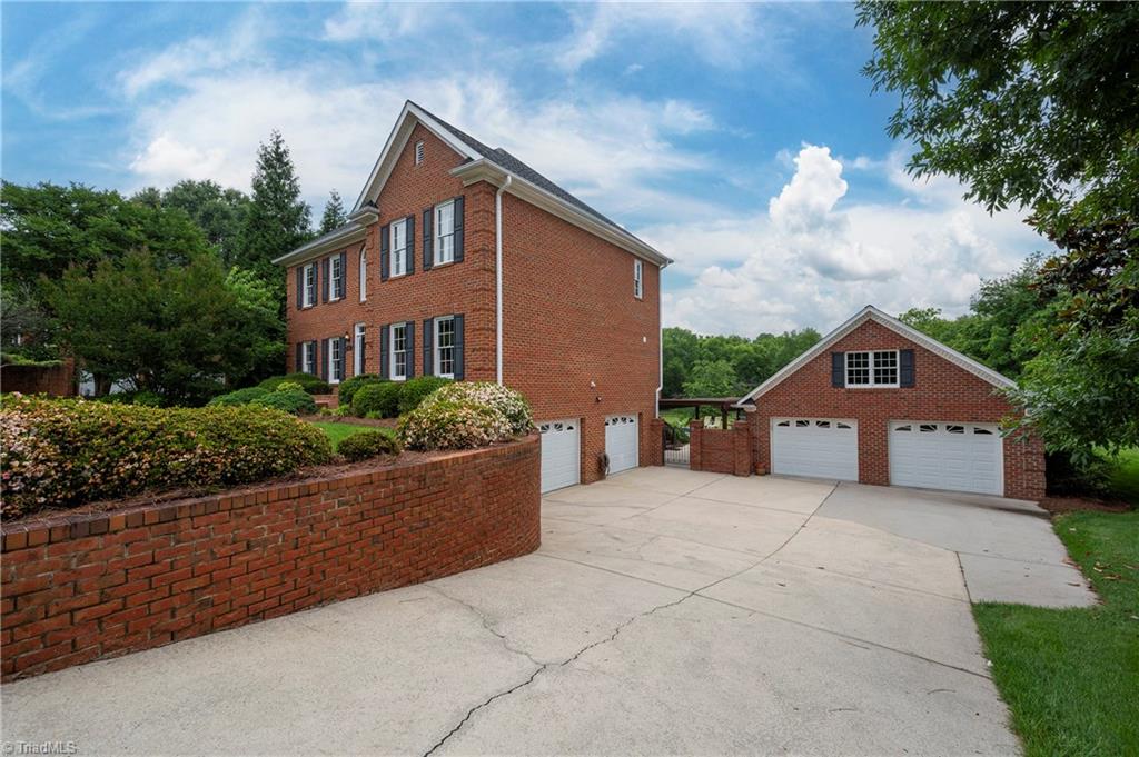 8056 Glengarriff Road, Clemmons, North Carolina image 6