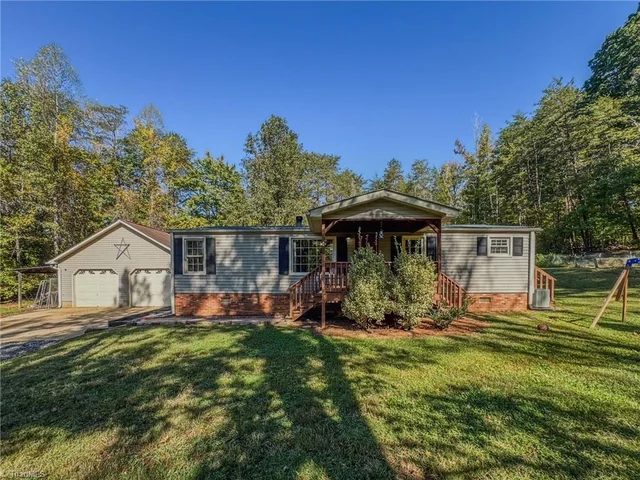 1060 Burch Tree Road, photo 2 of 25