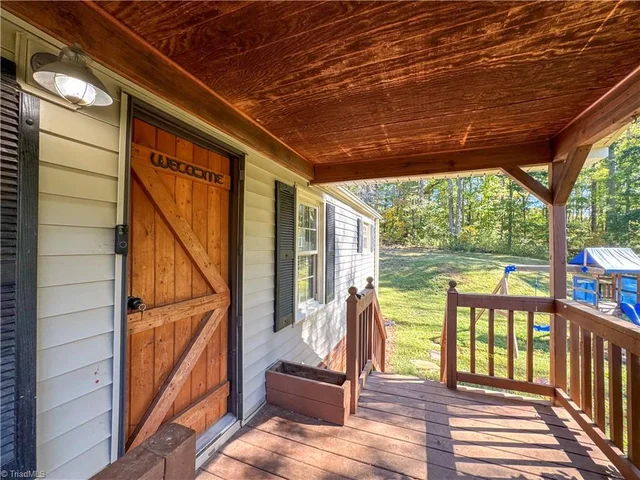 1060 Burch Tree Road, photo 5 of 25