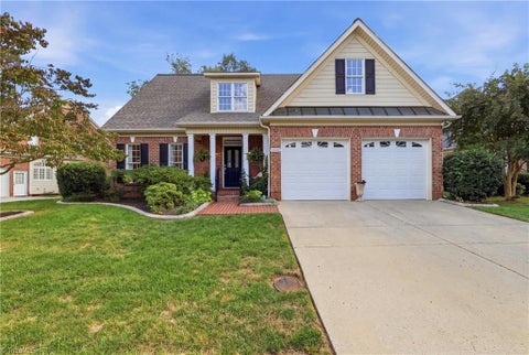 Homes For Sale - 2132 Waterford Village Drive<br/> Clemmons, NC 27012