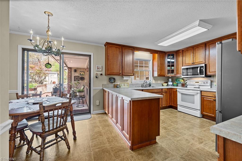 206 Cedarwood Drive, Salisbury, North Carolina image 9