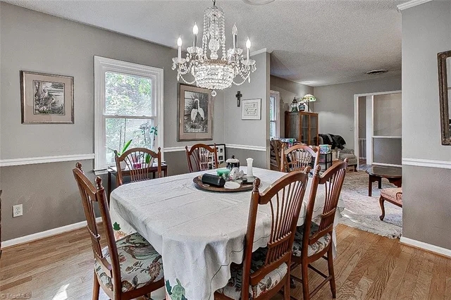 1050 Amity Road, photo 5 of 49