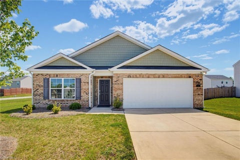 Homes For Rent - 122 Stone River Way<br/> Mayodan, NC 27027