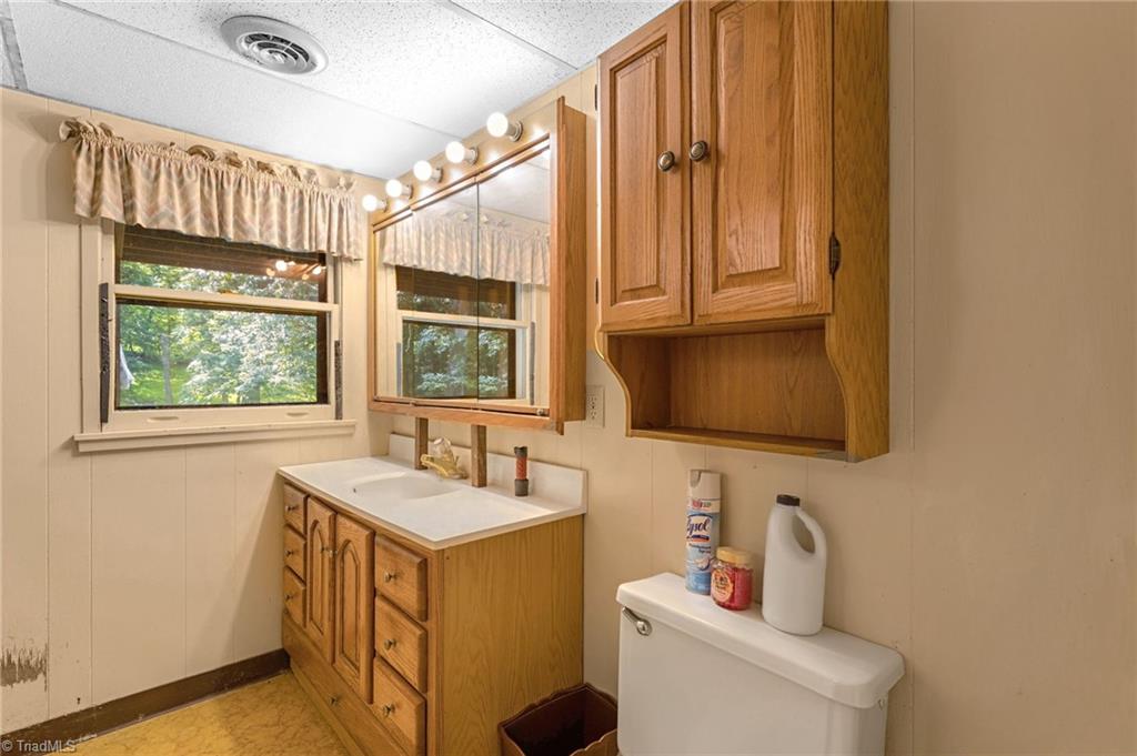 180 Mountain Valley Drive, Eden, North Carolina image 24