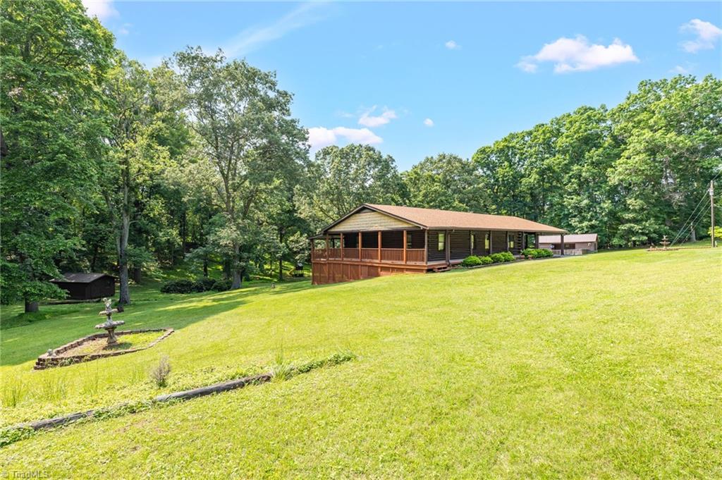 180 Mountain Valley Drive, Eden, North Carolina image 2