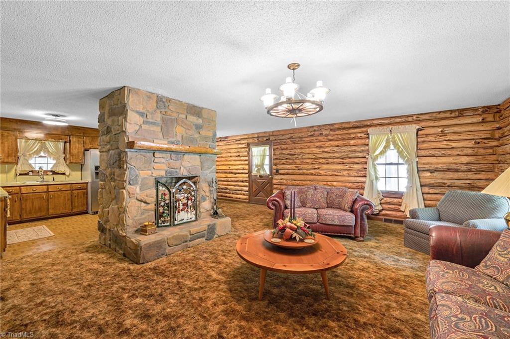 180 Mountain Valley Drive, Eden, North Carolina image 7
