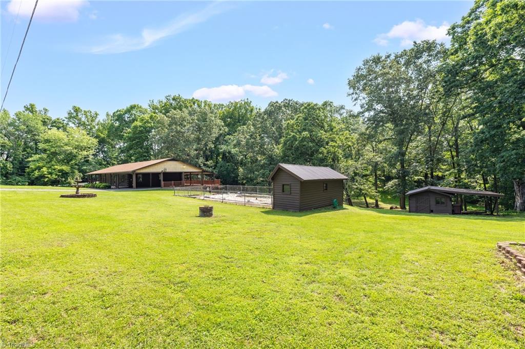 180 Mountain Valley Drive, Eden, North Carolina image 5