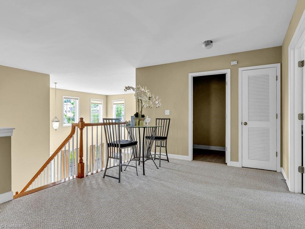 Winston-Salem, North Carolina 27104, United States, 5 Bedrooms Bedrooms, ,4 BathroomsBathrooms,Residential,Active,56684