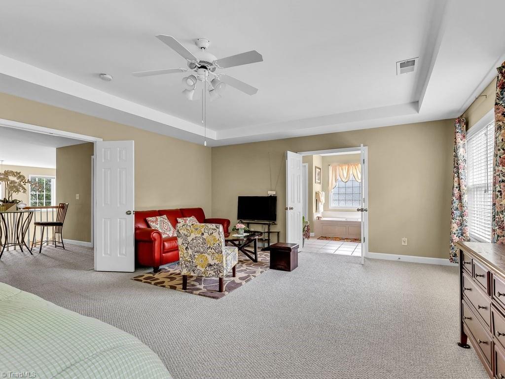 Winston-Salem, North Carolina 27104, United States, 5 Bedrooms Bedrooms, ,4 BathroomsBathrooms,Residential,Active,56684