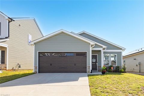 Photo of 3910 Angel Hill Lane, High Point, NC 27265 (MLS # 1214094)