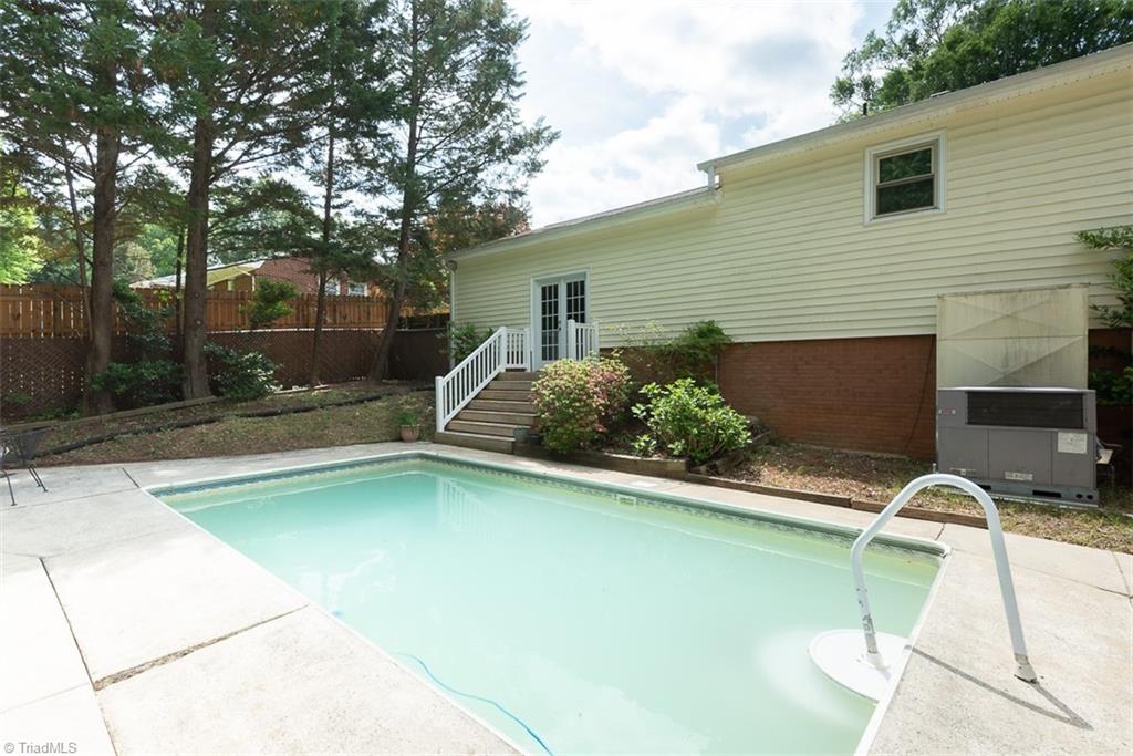 306 N Sixth Street, Mebane, North Carolina image 27