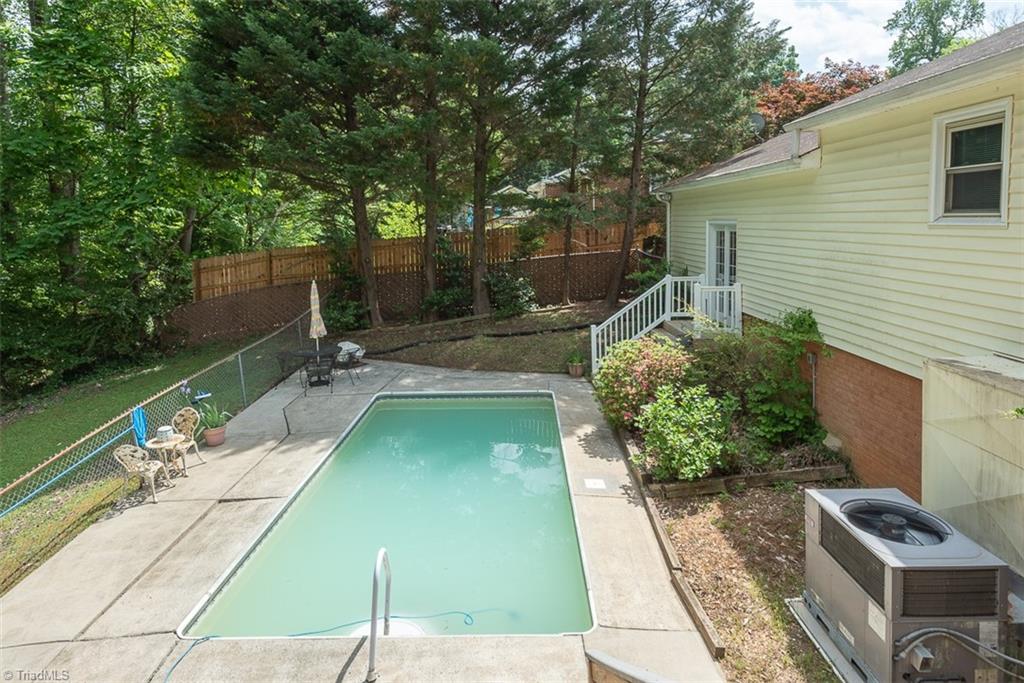 306 N Sixth Street, Mebane, North Carolina image 29