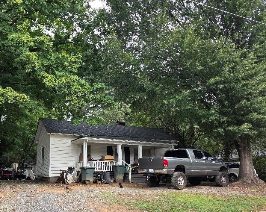 Photo of 919 Harris Street, Eden, NC 27288 (MLS # 1236615)
