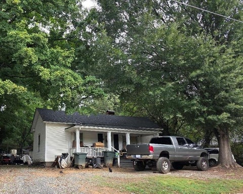 Homes For Sale - 919 Harris Street<br/> Eden, NC 27288