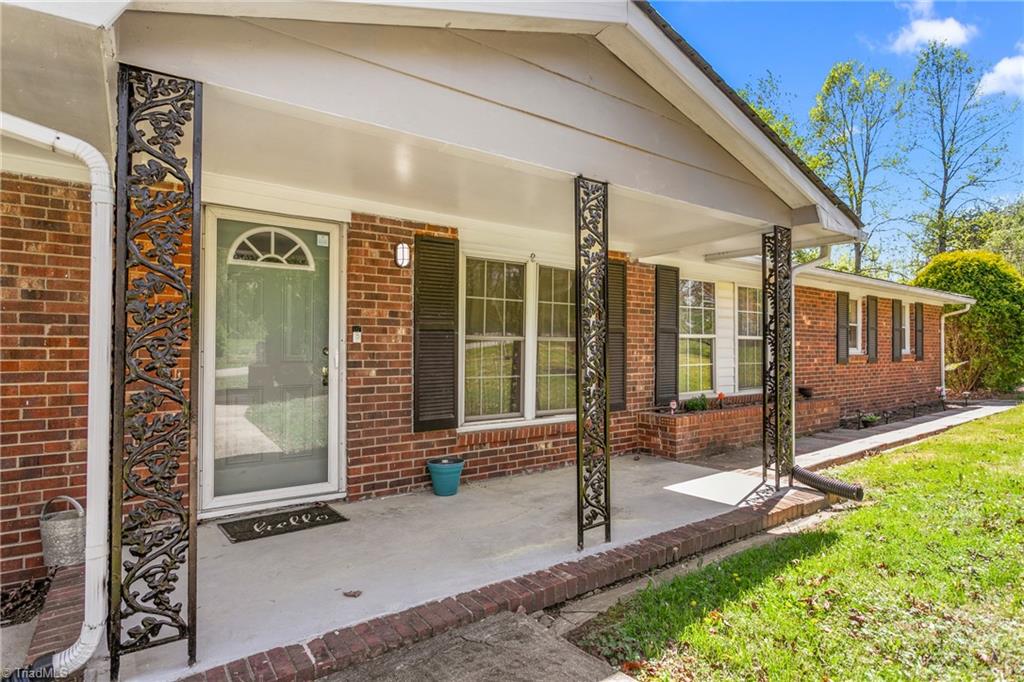 223 W Matthews Street, Stoneville, North Carolina image 4