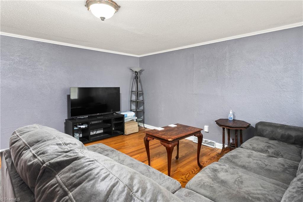 223 W Matthews Street, Stoneville, North Carolina image 6