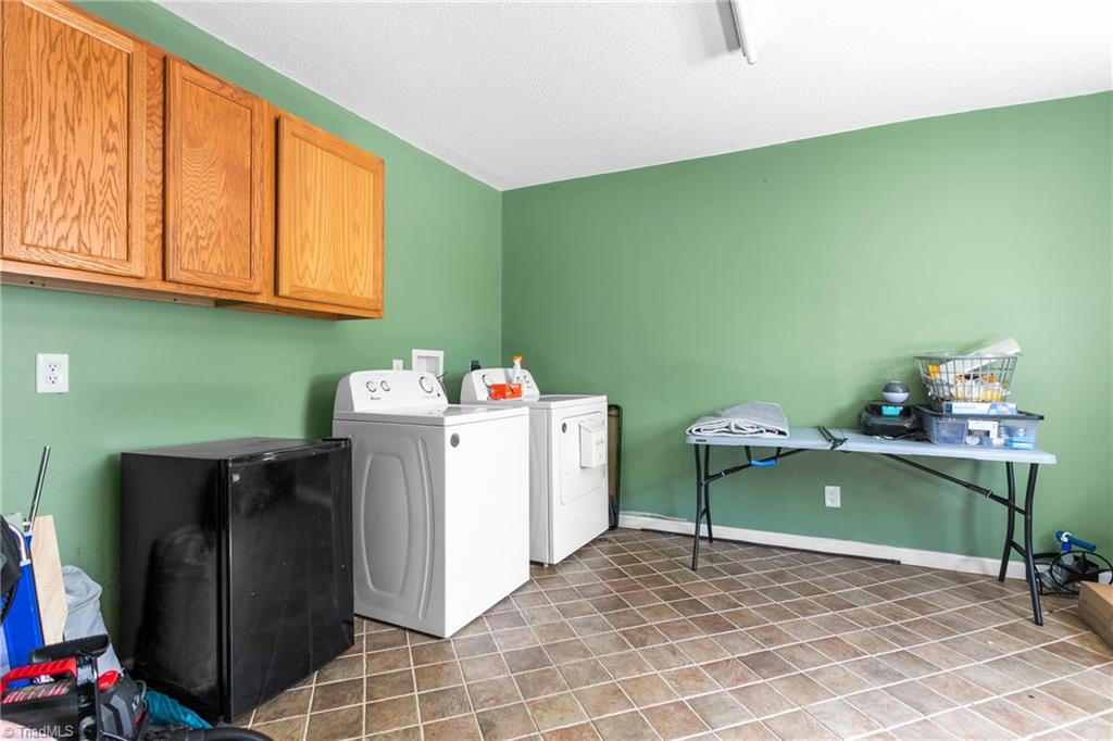 223 W Matthews Street, Stoneville, North Carolina image 17
