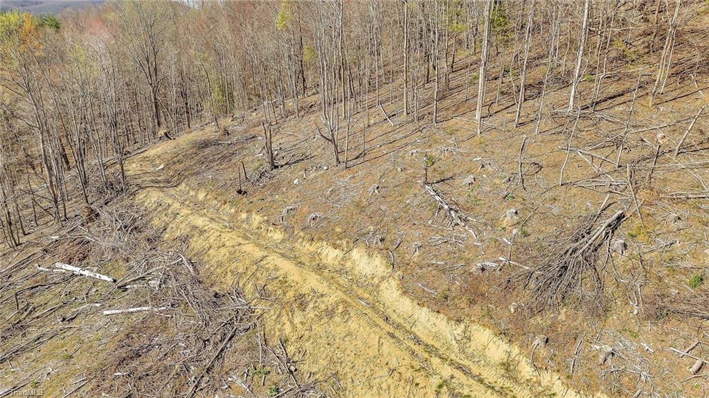 TBD Highlands Parkway, Mouth of Wilson, Virginia image 10
