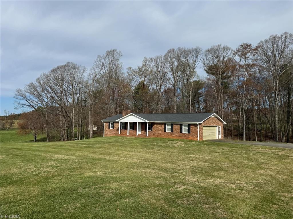 176 Edwards Blackburn Road, Elkin, North Carolina image 3