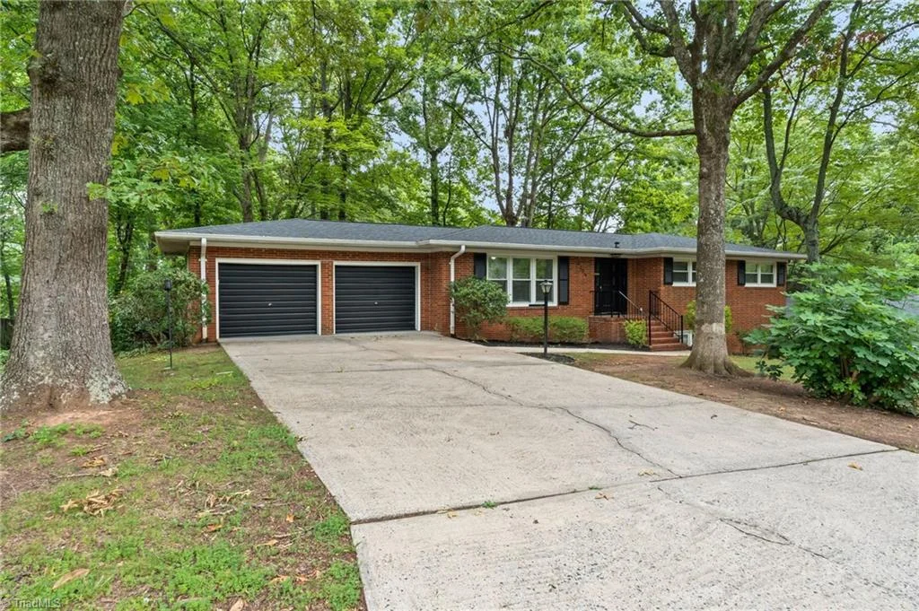2205 Hathaway Drive, Greensboro, NC, 27408