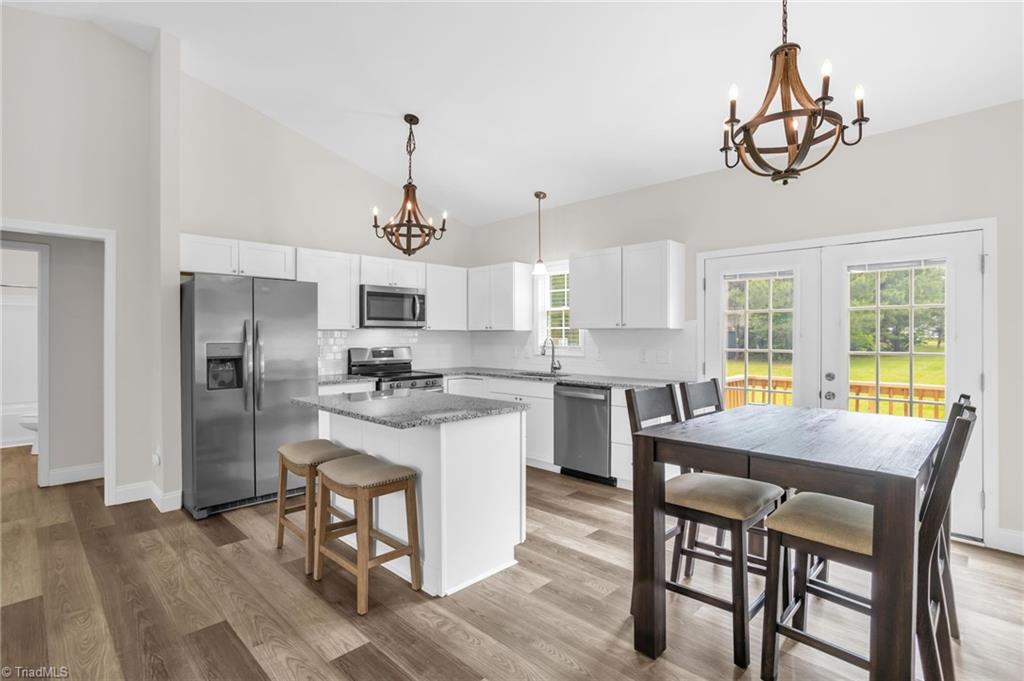 530 E Raleigh Avenue, Liberty, North Carolina image 14