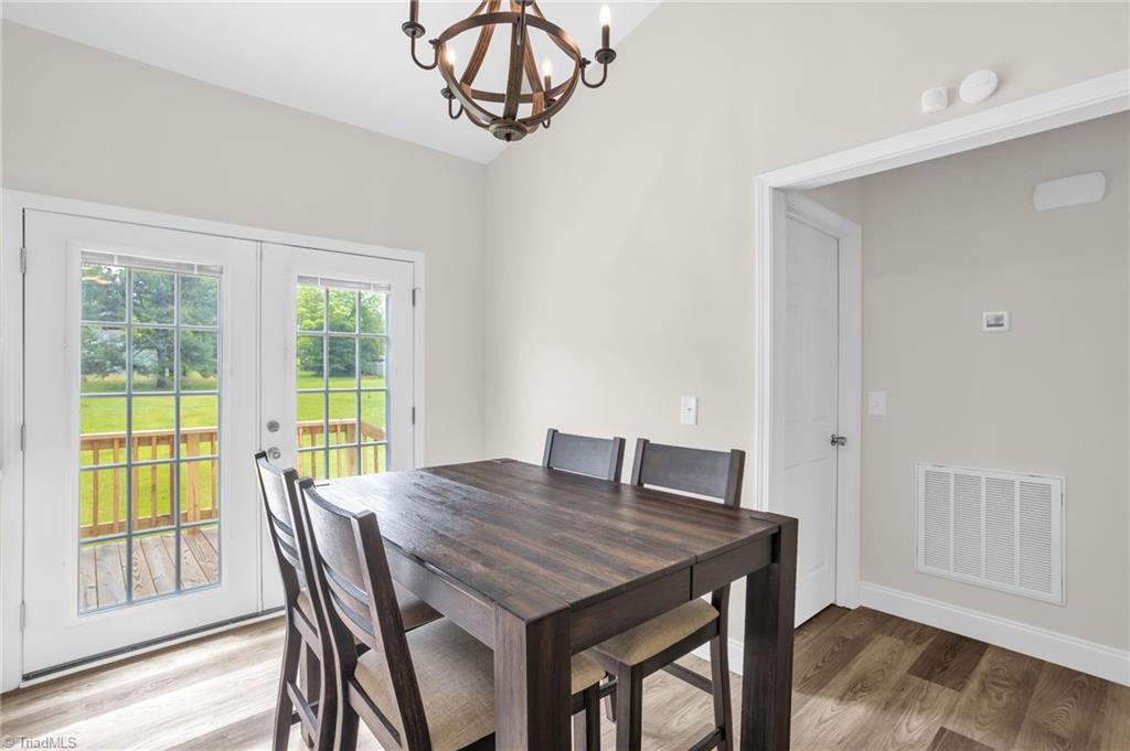 530 E Raleigh Avenue, Liberty, North Carolina image 12