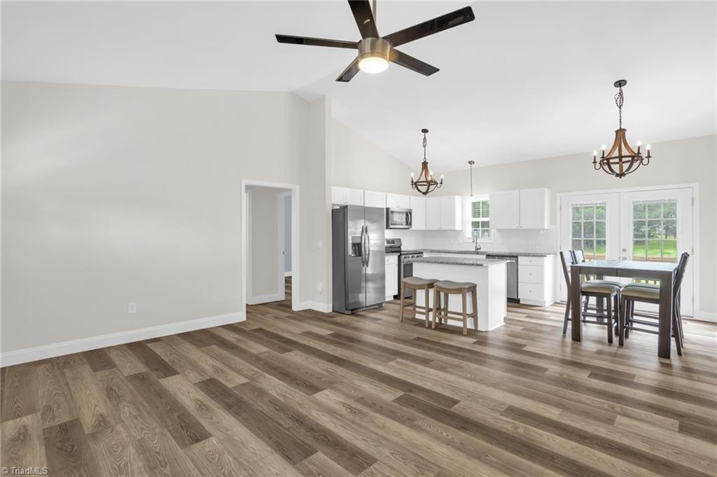 530 E Raleigh Avenue, Liberty, North Carolina image 7