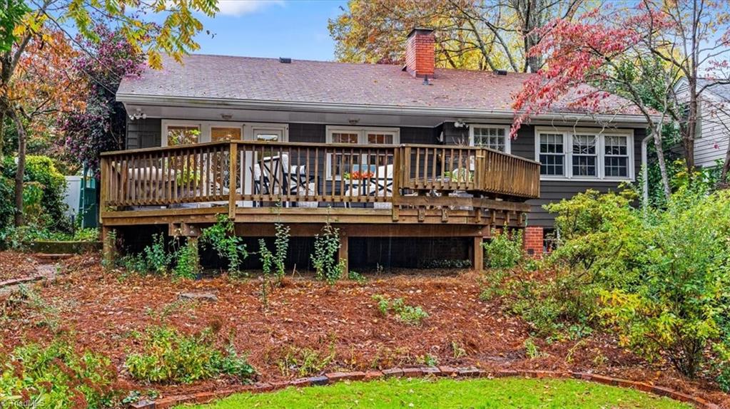 Greensboro, North Carolina 27408, United States, 2 Bedrooms Bedrooms, ,1 BathroomBathrooms,Residential,Pending,235804