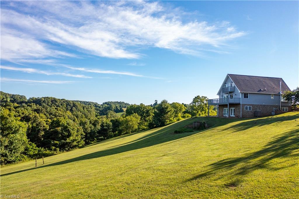 326 Cedarbrook Lane, Sparta, North Carolina image 9